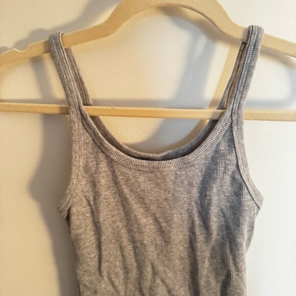 BASIC Gray Ribbed Tank Top - Picture 3 of 4